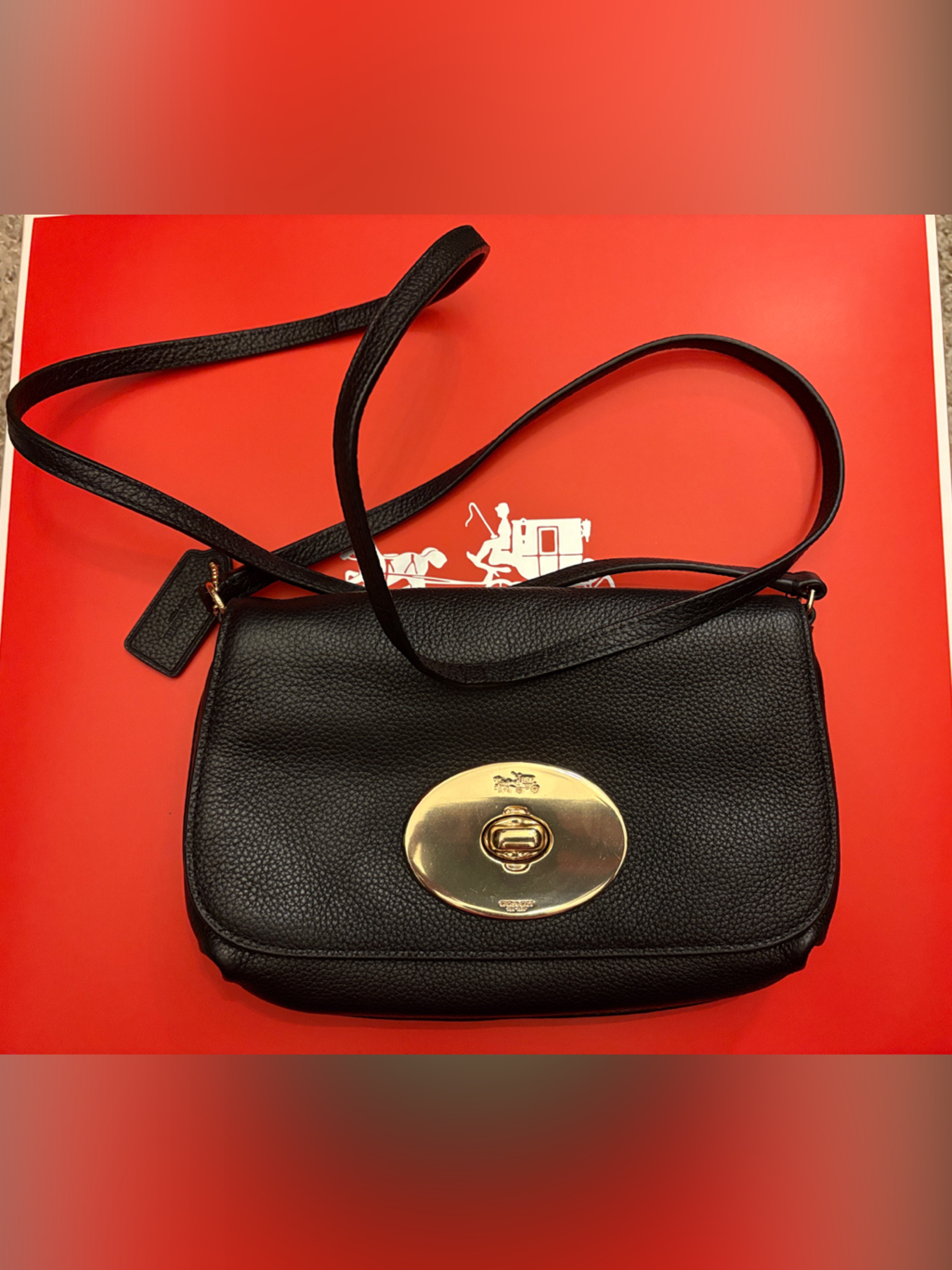 Coach Black Pebbled Leather Crossbody Bag Gold Turnlock Purse